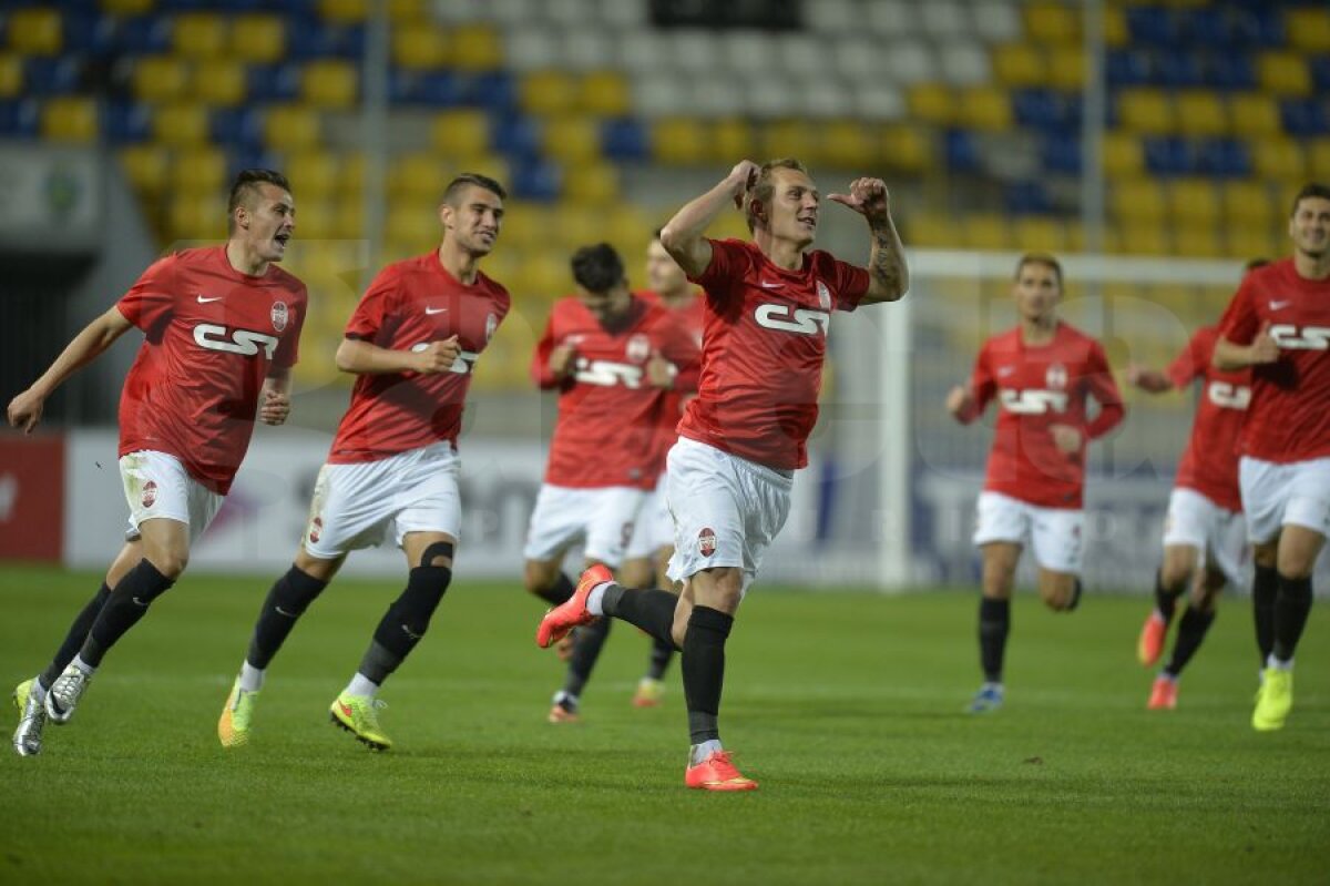 FOTO Nebunie pe ”Ilie Oană” » Fortuna Cîmpina a sperat 91 de minute la o minune, dar a fost spulberată de Dinamo în prelungiri