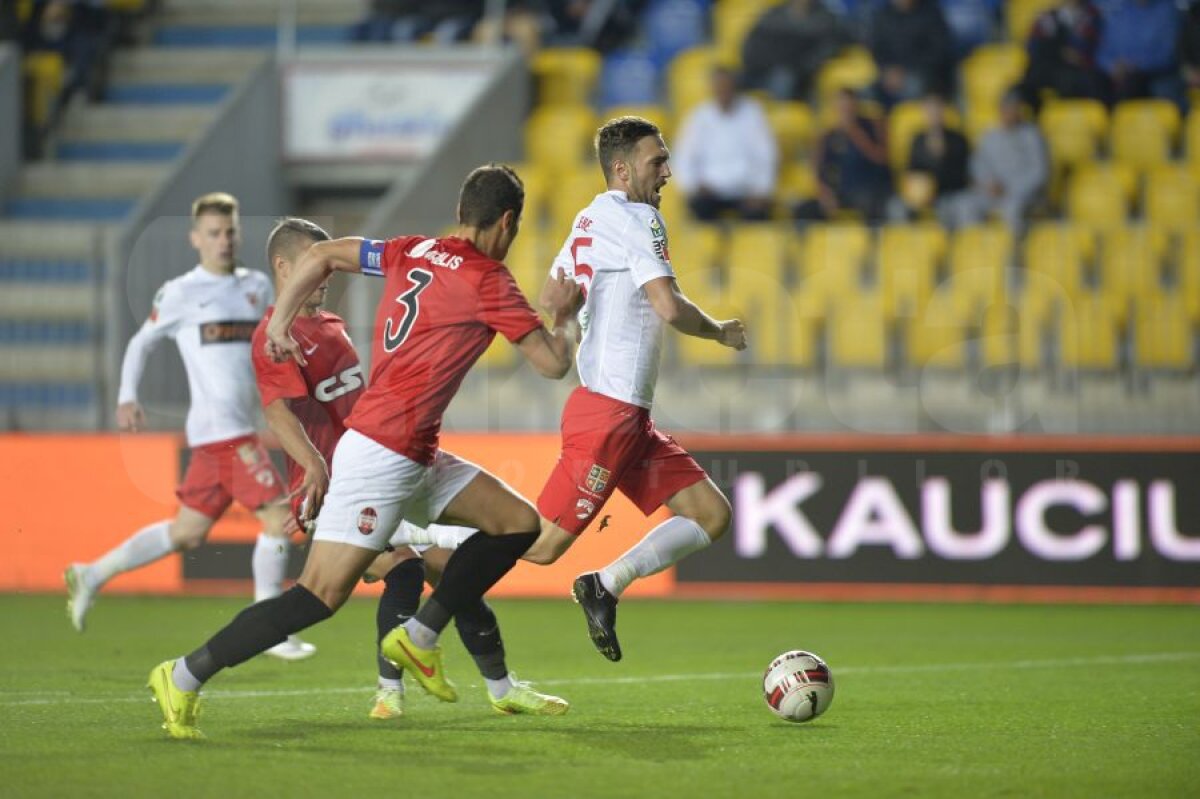 FOTO Nebunie pe ”Ilie Oană” » Fortuna Cîmpina a sperat 91 de minute la o minune, dar a fost spulberată de Dinamo în prelungiri