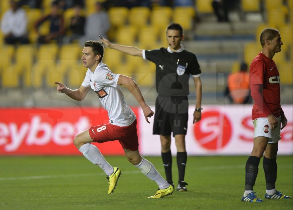 FOTO Nebunie pe ”Ilie Oană” » Fortuna Cîmpina a sperat 91 de minute la o minune, dar a fost spulberată de Dinamo în prelungiri