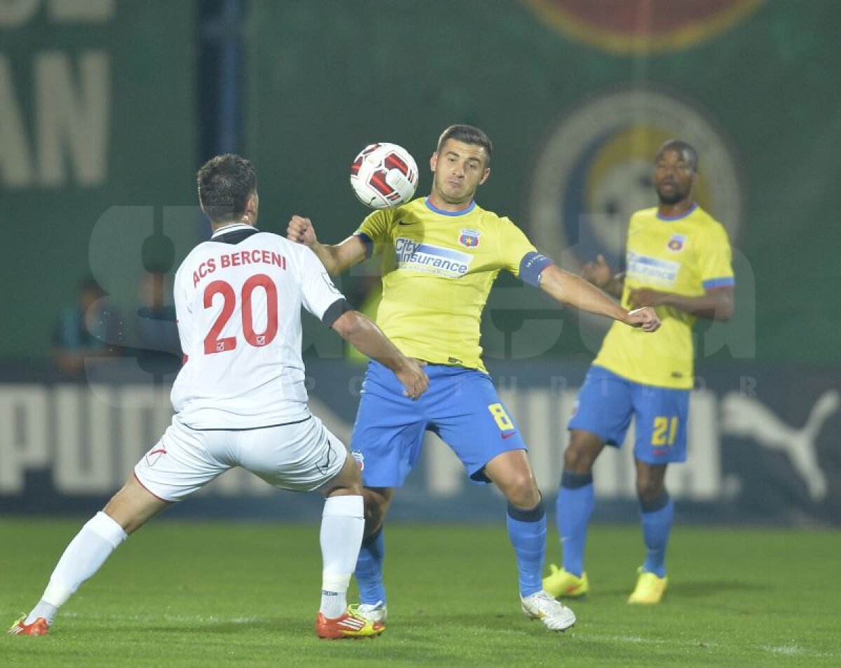 FOTO Steaua a avut nevoie de un om în plus pentru a trece de ACS Berceni în "şaisprezecimile" Cupei
