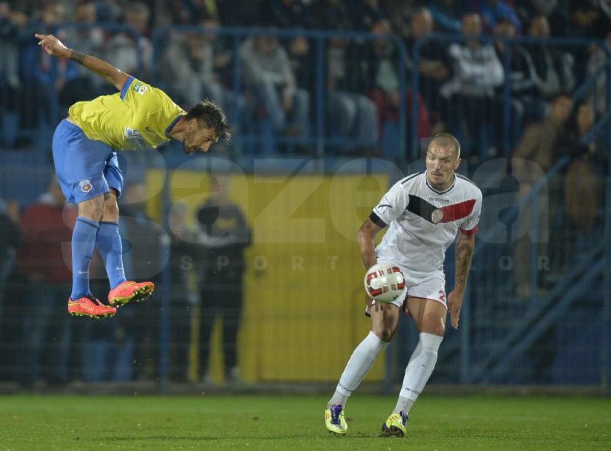 FOTO Steaua a avut nevoie de un om în plus pentru a trece de ACS Berceni în "şaisprezecimile" Cupei