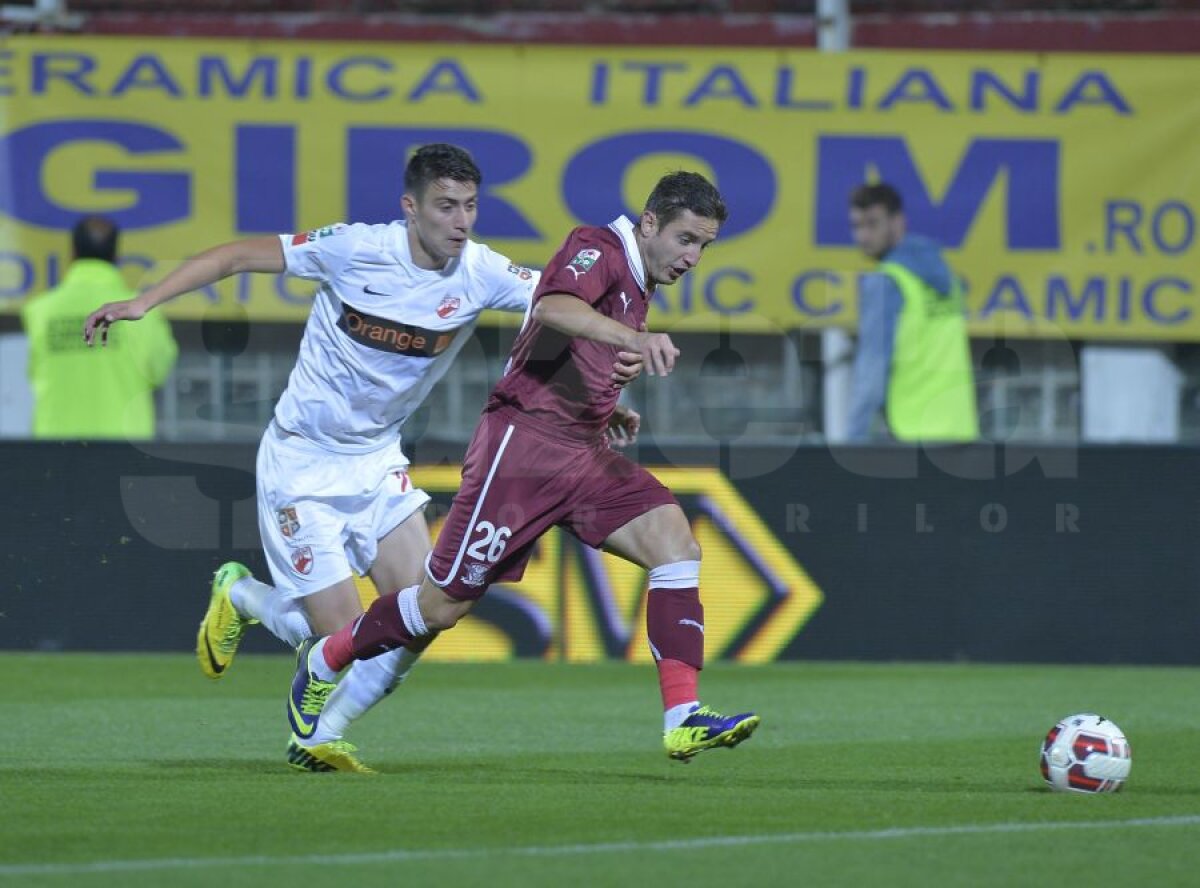 VIDEO+FOTO Prea buni şi în zece » Dinamo s-a distrat în Giuleşti, 3-0 cu Rapid, deşi a jucat aproape tot meciul în inferioritate