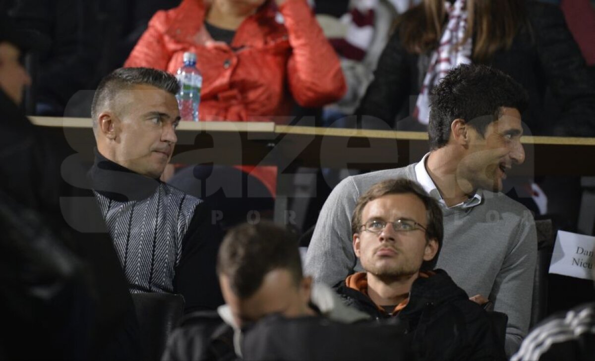 VIDEO+FOTO Prea buni şi în zece » Dinamo s-a distrat în Giuleşti, 3-0 cu Rapid, deşi a jucat aproape tot meciul în inferioritate