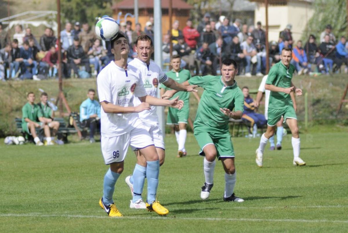 FOTO Mai buni! » FC 2002 Vaslui nu ţine pasul cu favorita la cîştigarea campionatului judeţean, Atletico Vaslui