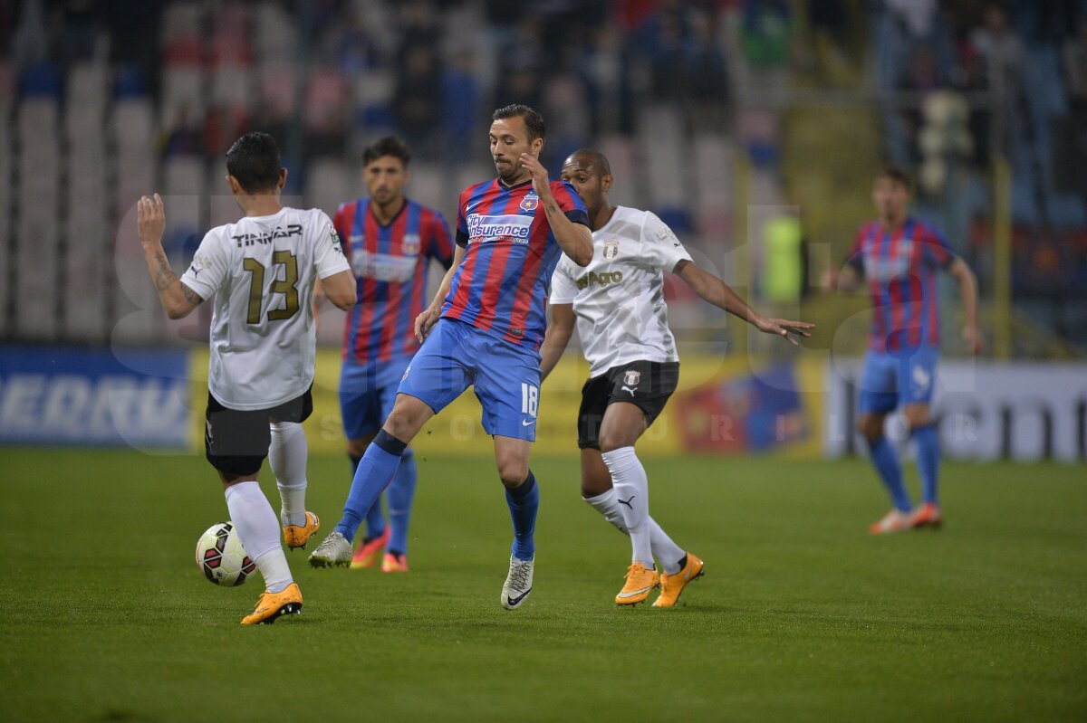 FOTO Egal cu ocazii! Steaua şi Astra au oferit prima remiză albă din istoria confruntărilor dintre cele două