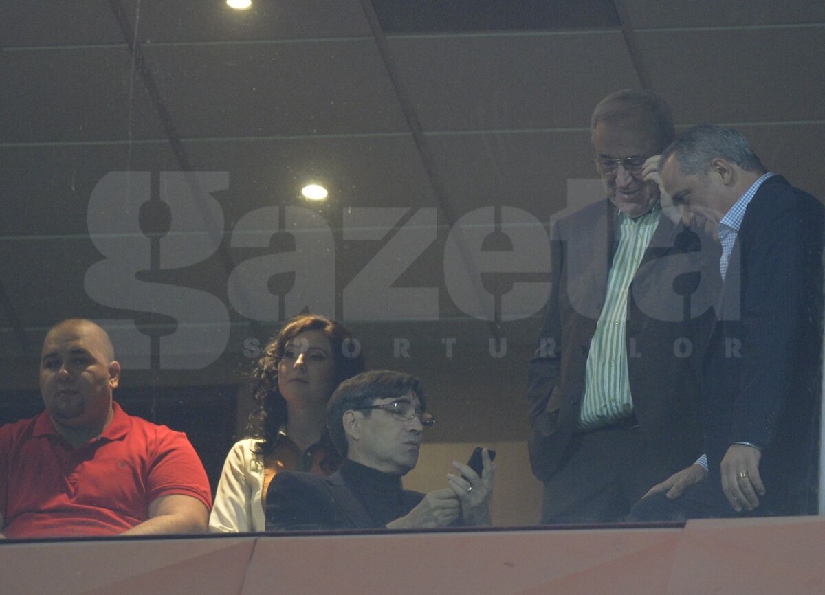 Galerie FOTO Rezultatele nasc rivali » 10.000 de fani ai Stelei au trăit partida cu Astra ca pe un "derby al performanţelor"