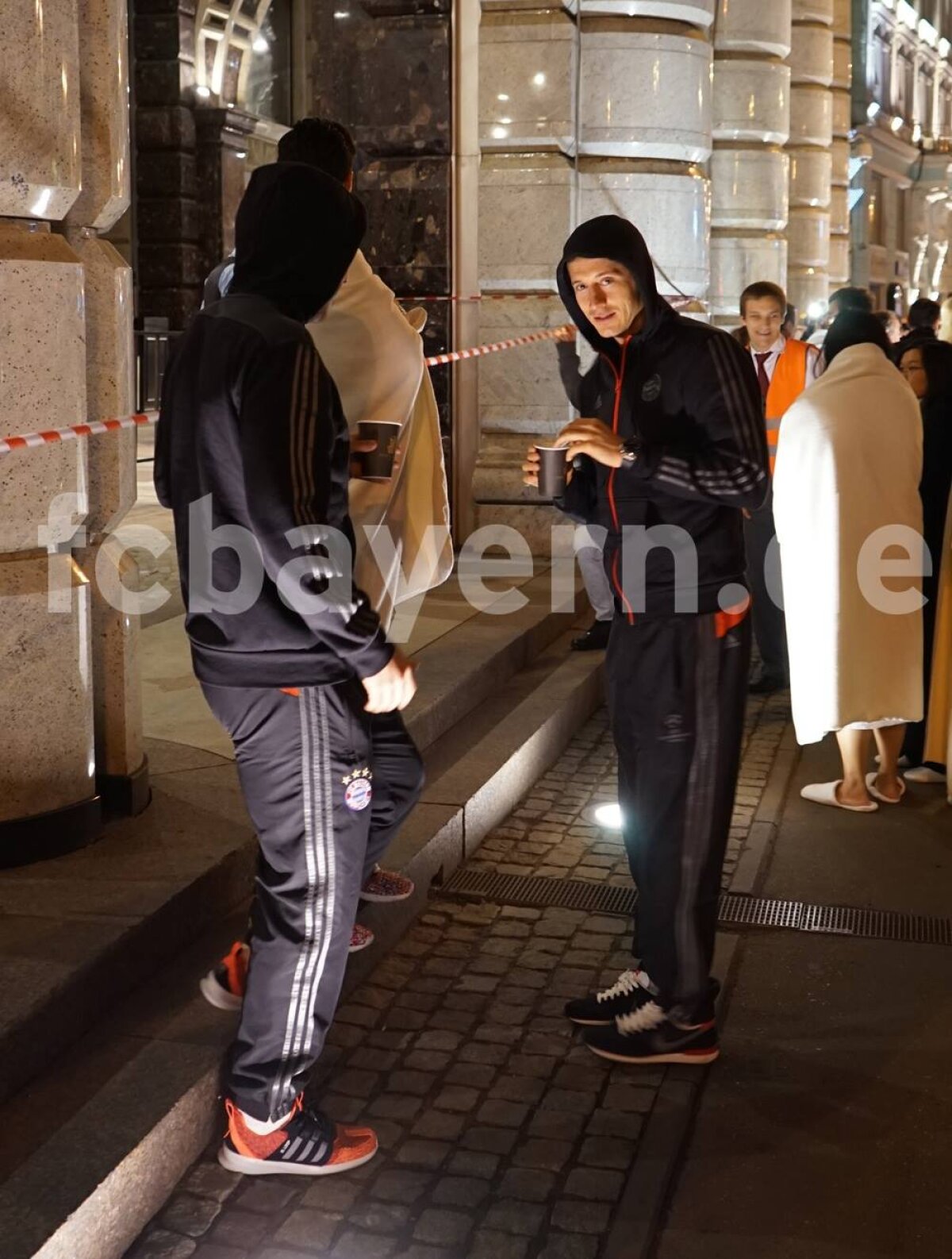 FOTO Bayern Munchen a fost evacuată din hotelul în care era cazată la Moscova » Ce a făcut Pep Guardiola