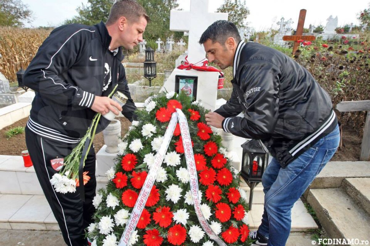 GALERIE FOTO Dinamoviştii s-au recules la mormîntul lui Cătălin Hîldan » Dănciulescu: ”În memoria «Unicului Căpitan», să umplem arena!”