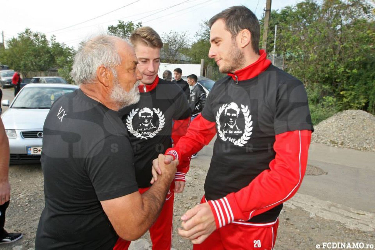 GALERIE FOTO Dinamoviştii s-au recules la mormîntul lui Cătălin Hîldan » Dănciulescu: ”În memoria «Unicului Căpitan», să umplem arena!”
