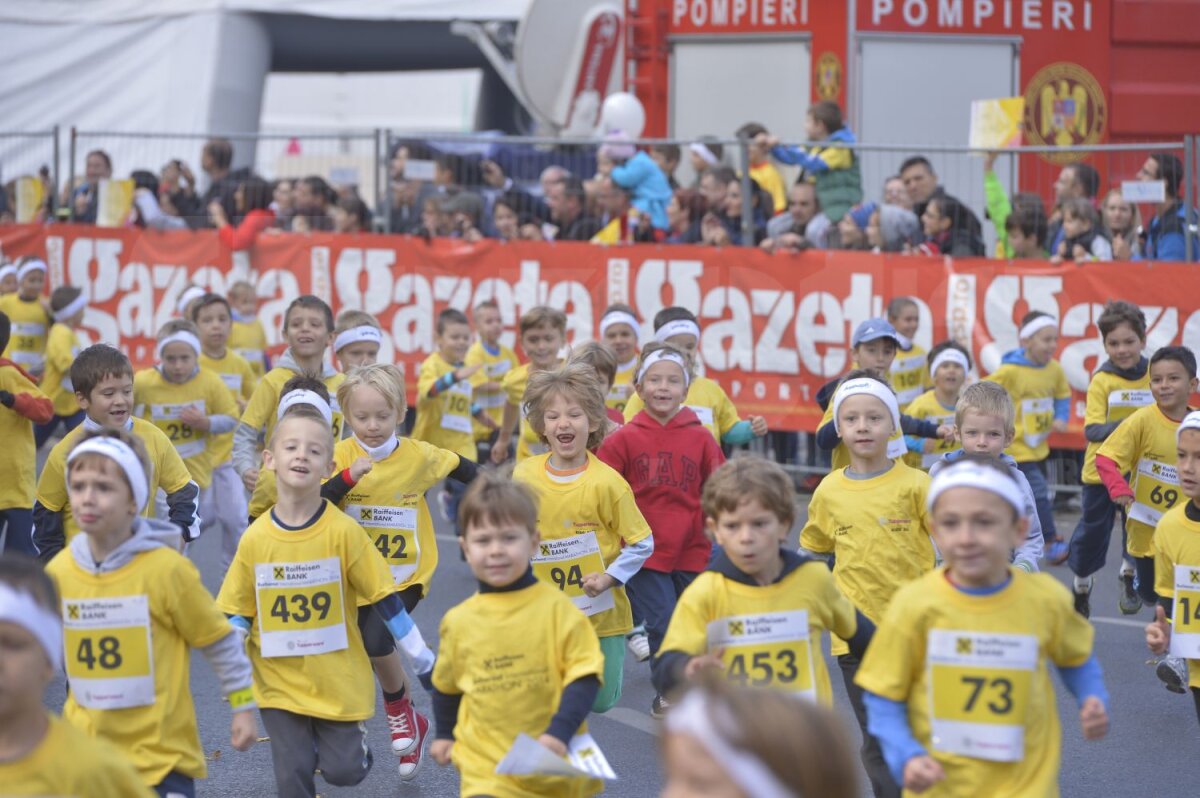Invazia micilor alergători! » Sute de băieţi şi fetiţe au alergat la International Marathon 2014
