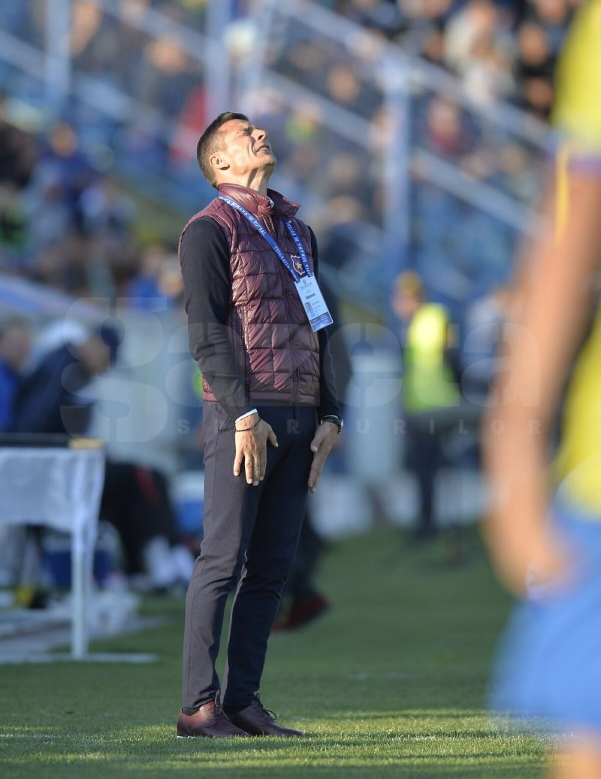 FOTO şi VIDEO Oţelul - Steaua 0-3 » Roş-albaştrii cîştigă fără emoţii şi rămîn pe primul loc