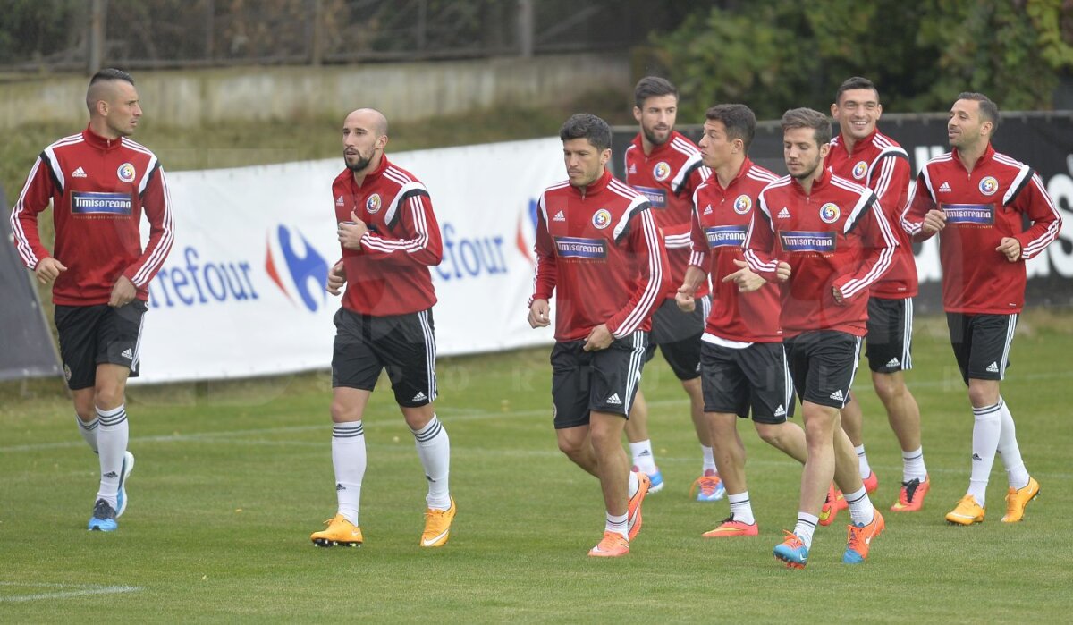 FOTO I-a luat uşor » Cum a decurs primul antrenament al naţionalei înainte de confruntarea cu Ungaria