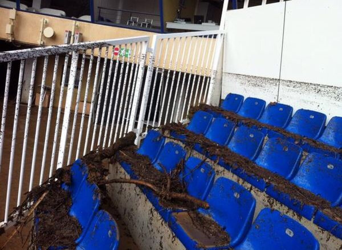 GALERIE FOTO Ploile torenţiale din Franţa fac ravagii! Stadionul unei foste campioane arată ca după bombardament