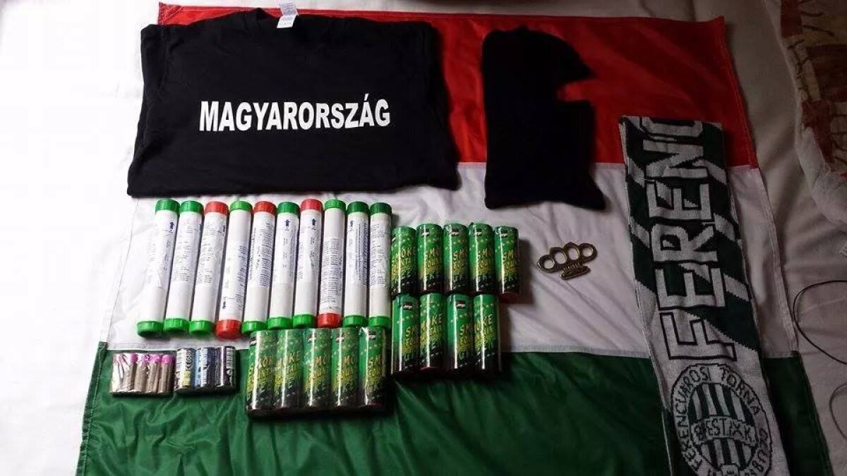 GALERIE FOTO Atenţie, UEFA! Huliganii maghiari se laudă că vin în România înarmaţi cu maşini de tocat şi cuţite!