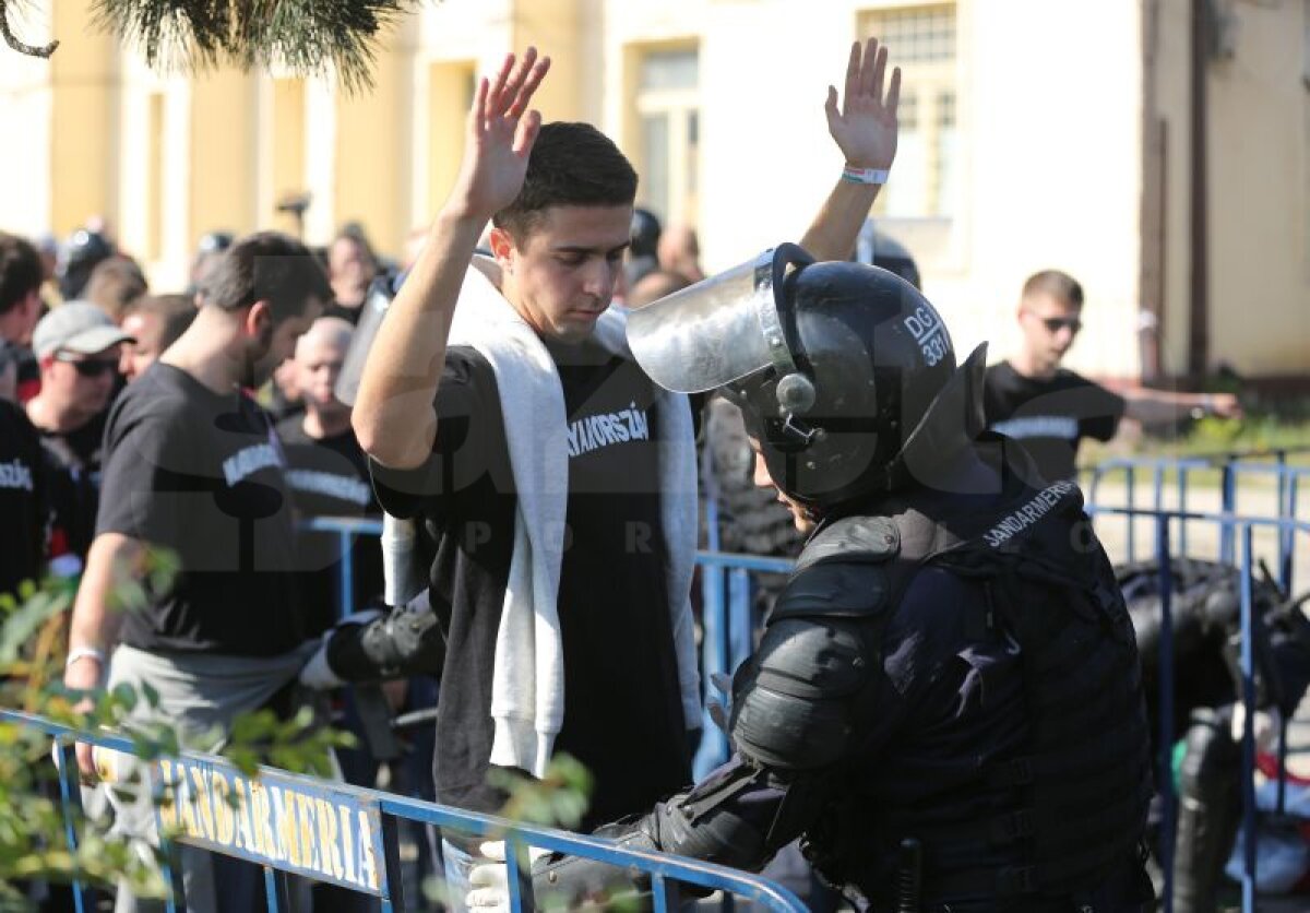 liveTEXT, VIDEO, FOTO Maghiarii au returnat o bună parte din bilete » Cîţi suporteri va mai avea naţionala Ungariei