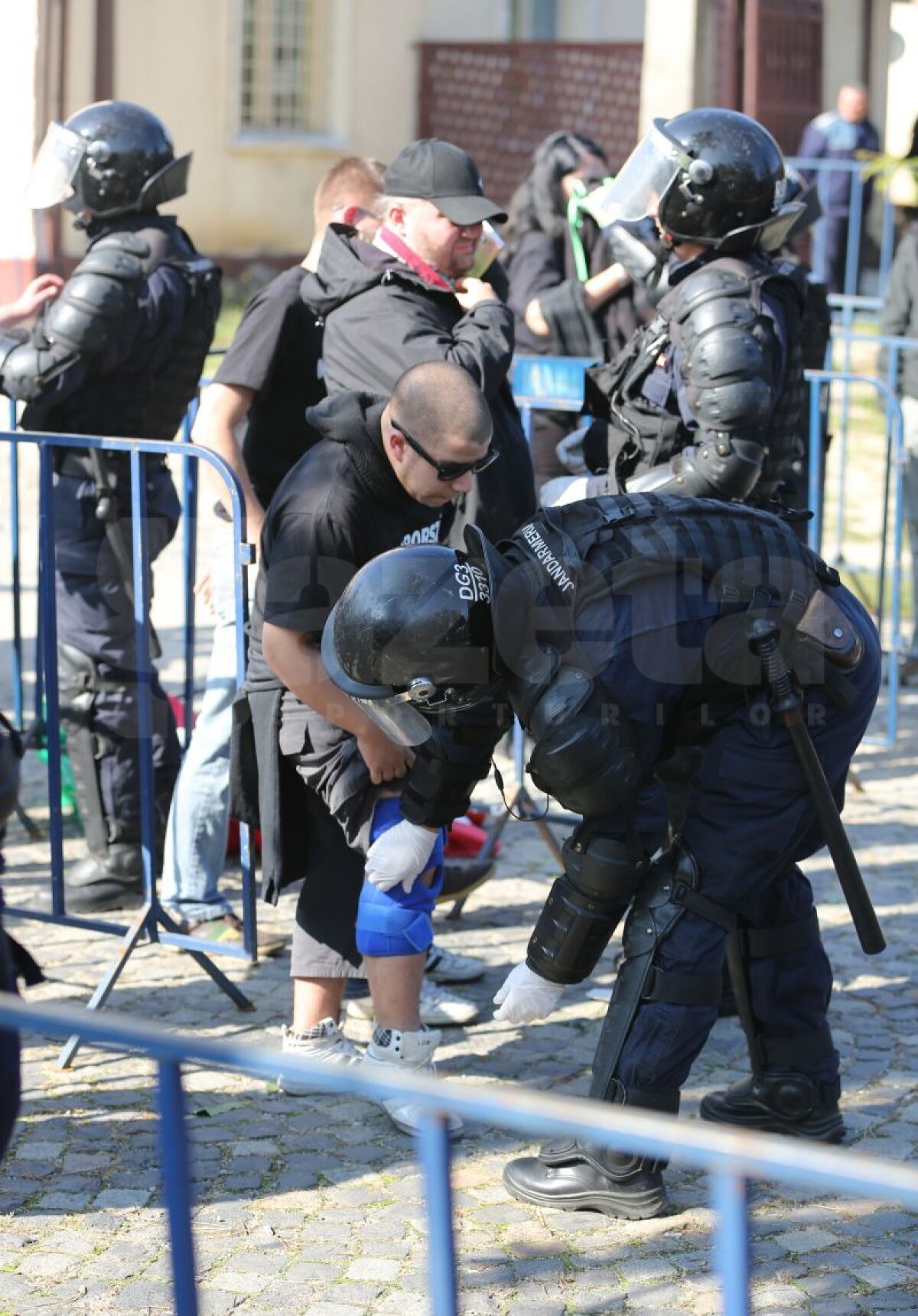 liveTEXT, VIDEO, FOTO Maghiarii au returnat o bună parte din bilete » Cîţi suporteri va mai avea naţionala Ungariei