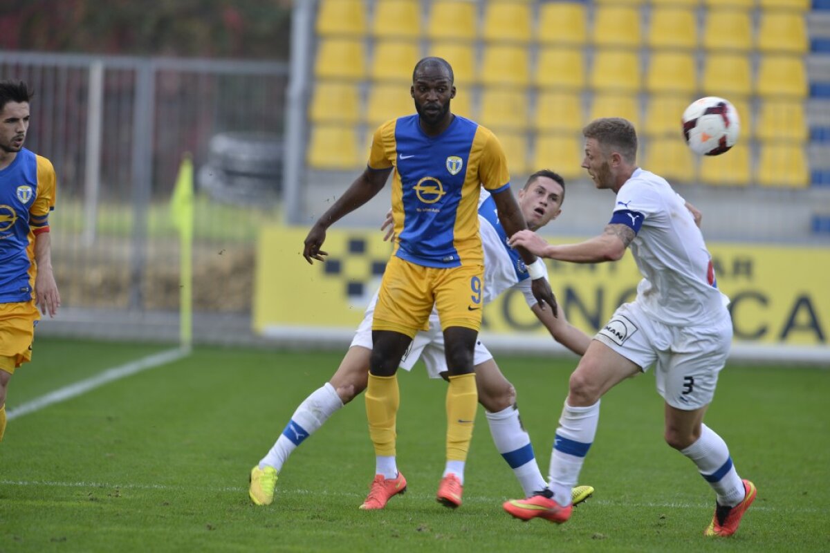 GALERIE FOTO Petrolul a învins Viitorul cu 3-0, într-o partidă amicală! Ianis Hagi a fost titular