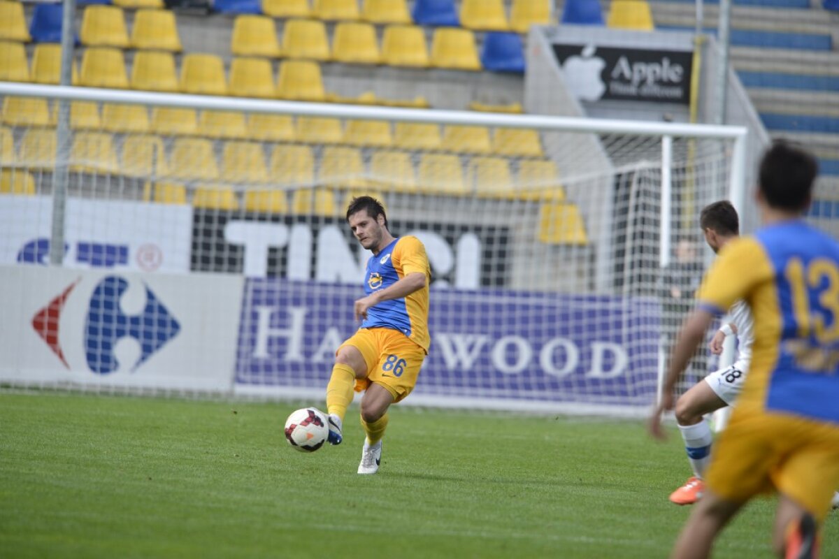 GALERIE FOTO Petrolul a învins Viitorul cu 3-0, într-o partidă amicală! Ianis Hagi a fost titular