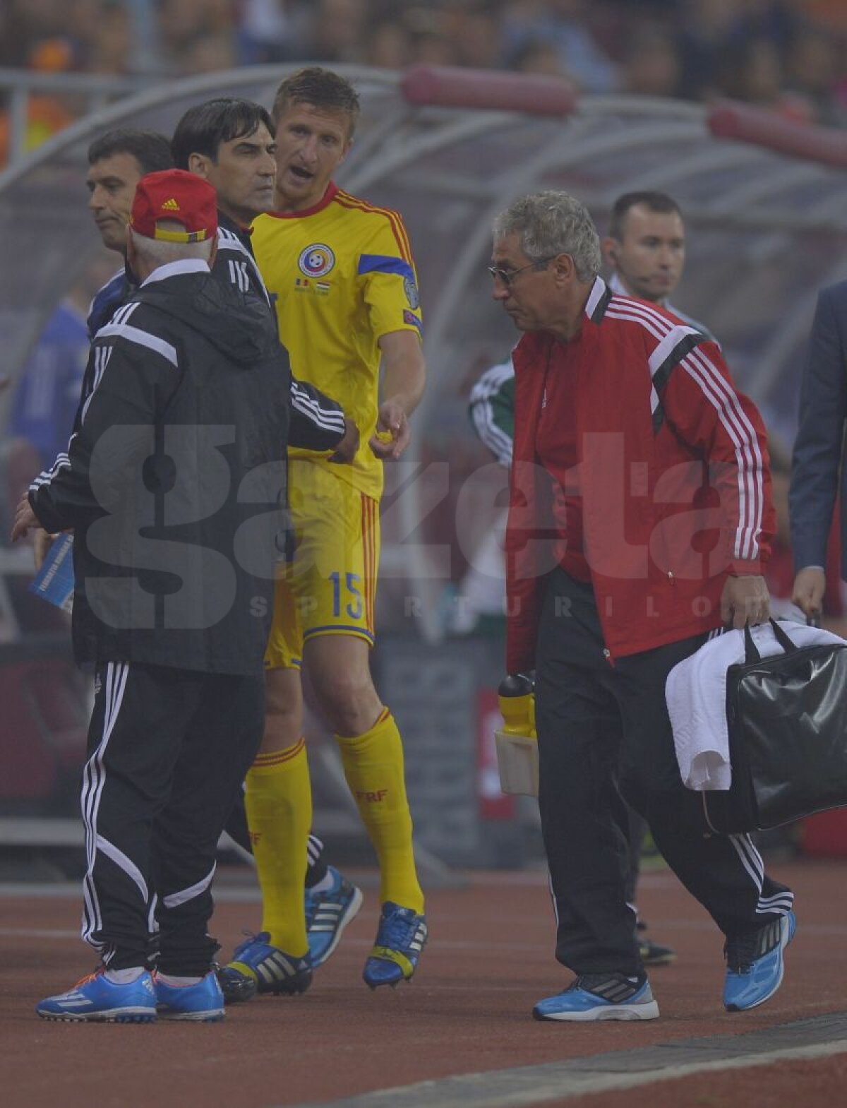 FOTO şi VIDEO România nu reuşeşte să treacă de Ungaria, după un meci cu două reprize total diferite, scor 1-1