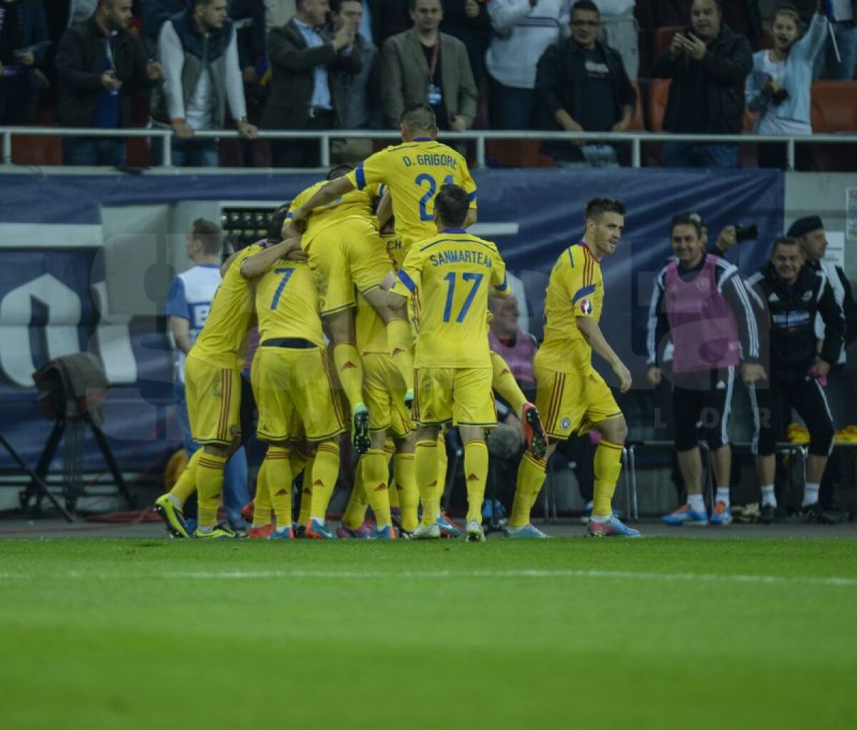 FOTO şi VIDEO România nu reuşeşte să treacă de Ungaria, după un meci cu două reprize total diferite, scor 1-1