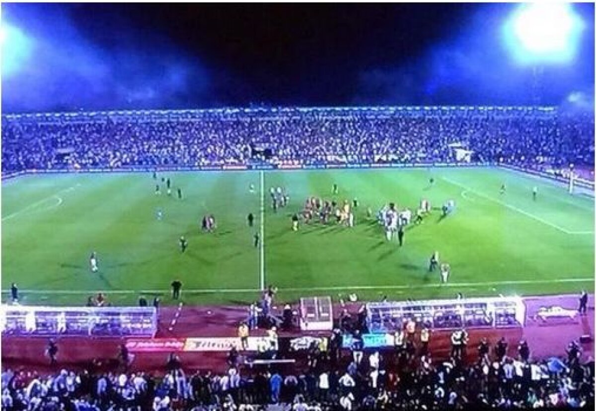 FOTO şi VIDEO O dronă a "aprins" stadionul » Incidente grave la Serbia - Albania! Meciul a fost suspendat