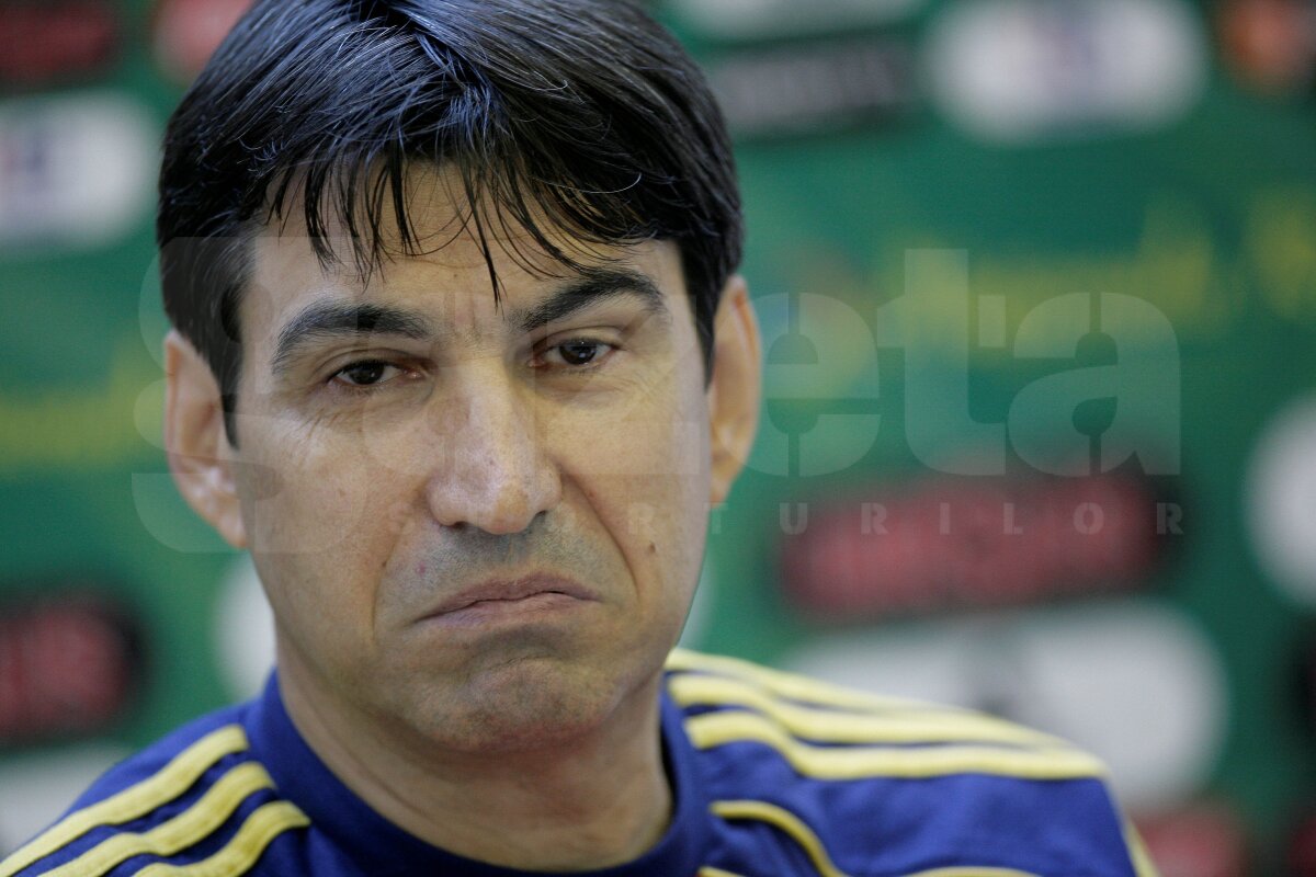 GALERIE FOTO Cele 10 feţe ale Satanei » O colecţie de imagini senzaţionale cu un selecţioner cu personalitate