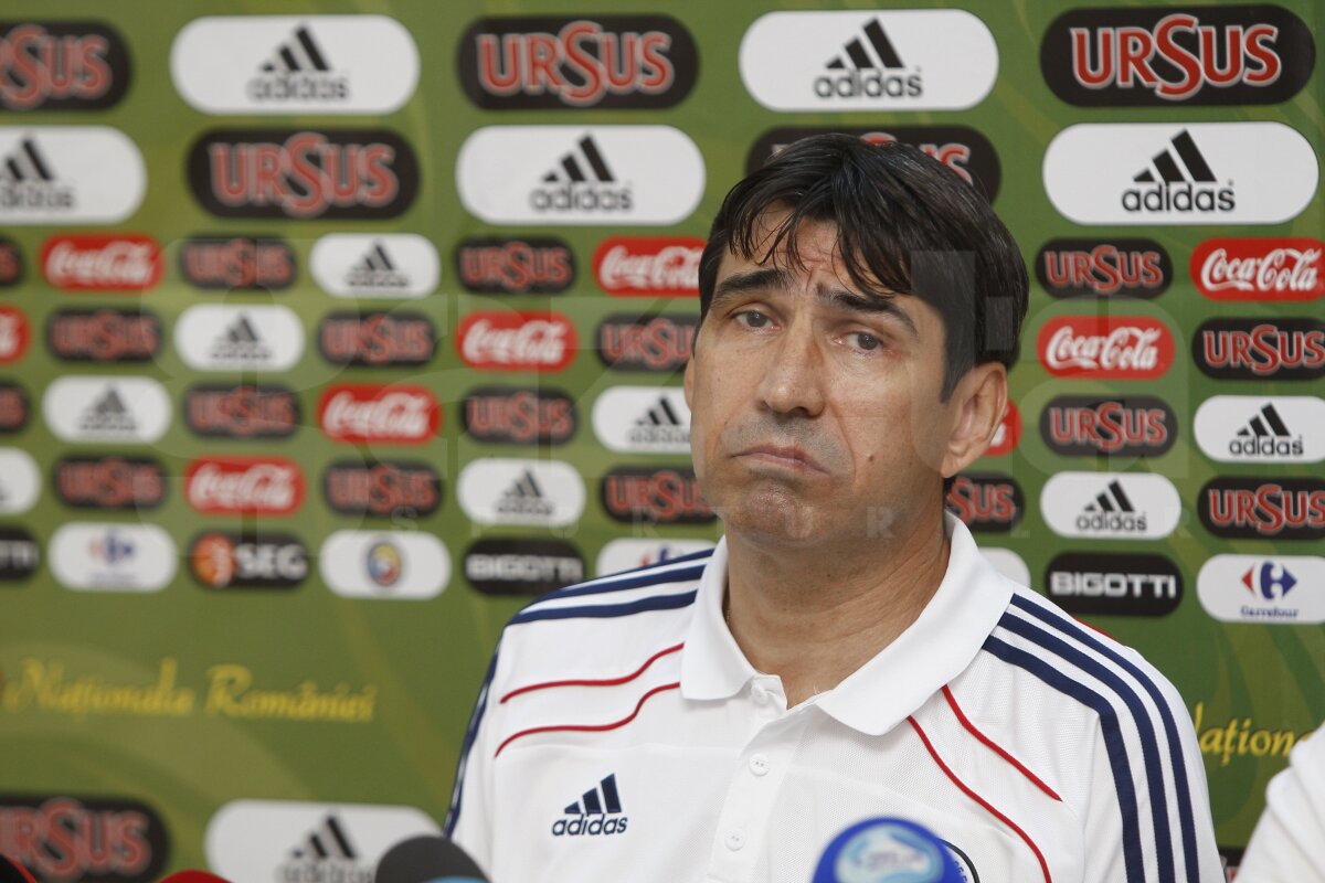 GALERIE FOTO Cele 10 feţe ale Satanei » O colecţie de imagini senzaţionale cu un selecţioner cu personalitate