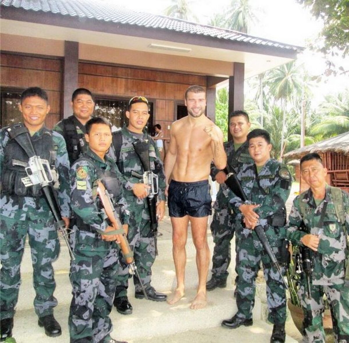 FOTO şi VIDEO Lucian Bute, noul Rocky! Primele imagini cu românul antrenîndu-se cu Manny Pacquiao