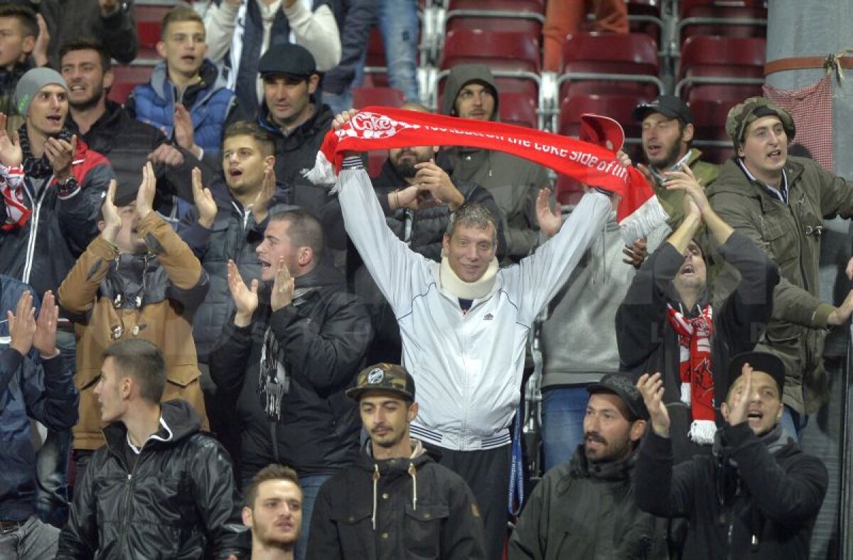 FOTO Înapoi după război! Suporterul bătut la meciul naţionalei a revenit în tribune