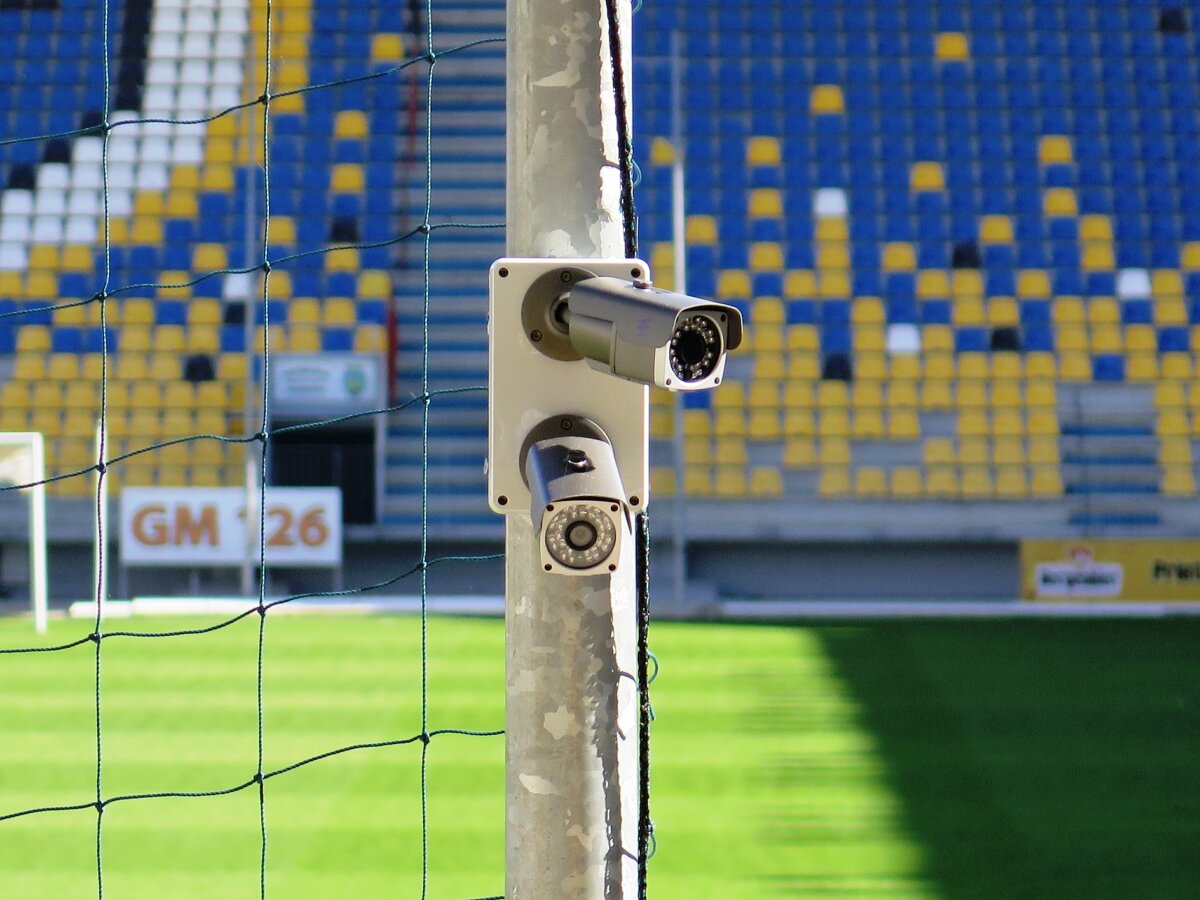 FOTO Oficialii Petrolulului suflă şi-n iaurt! "Găzarii" au trecut la măsuri speciale după ultimele incidente de pe stadionul "Ilie Oană"