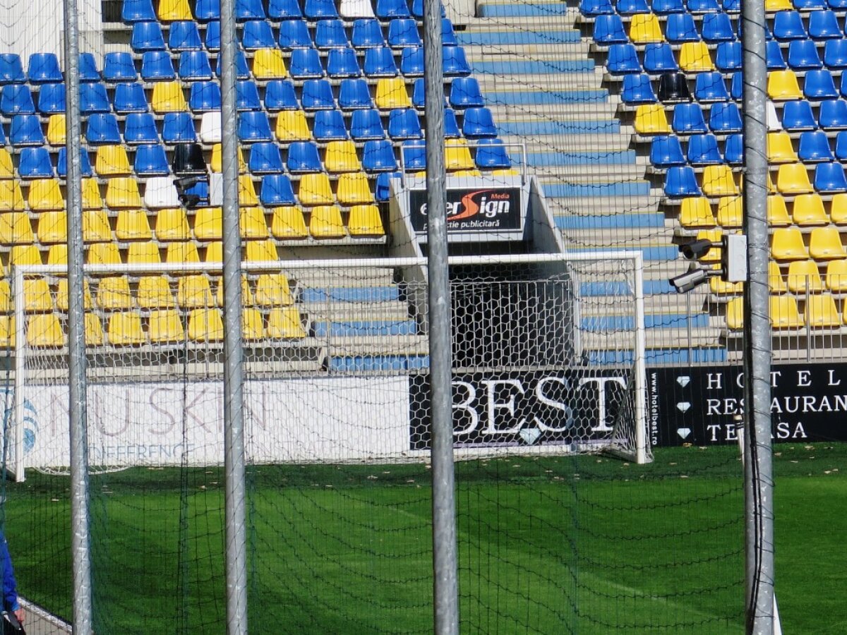 FOTO Oficialii Petrolulului suflă şi-n iaurt! "Găzarii" au trecut la măsuri speciale după ultimele incidente de pe stadionul "Ilie Oană"