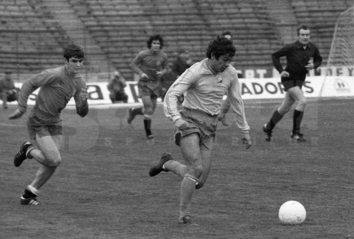 FOTO Luce în roşu-galben-albastru » Cifrele şi performanţele care îl recomandă pe Mircea Lucescu drept selecţioner