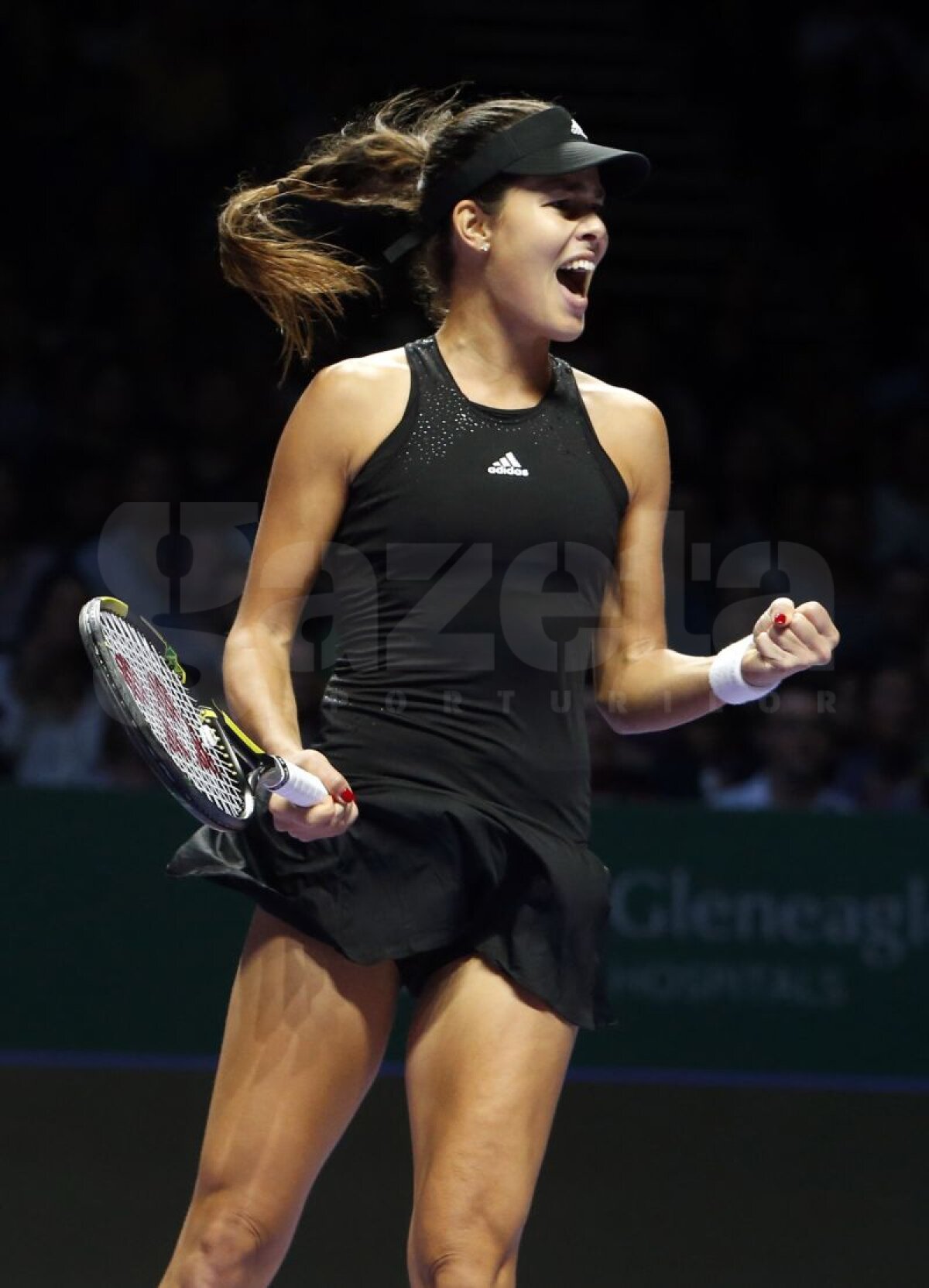 Simona Halep a pierdut în faţa Anei Ivanovici, dar a cîştigat grupa! Românca o duce pe Serena Williams în semifinale