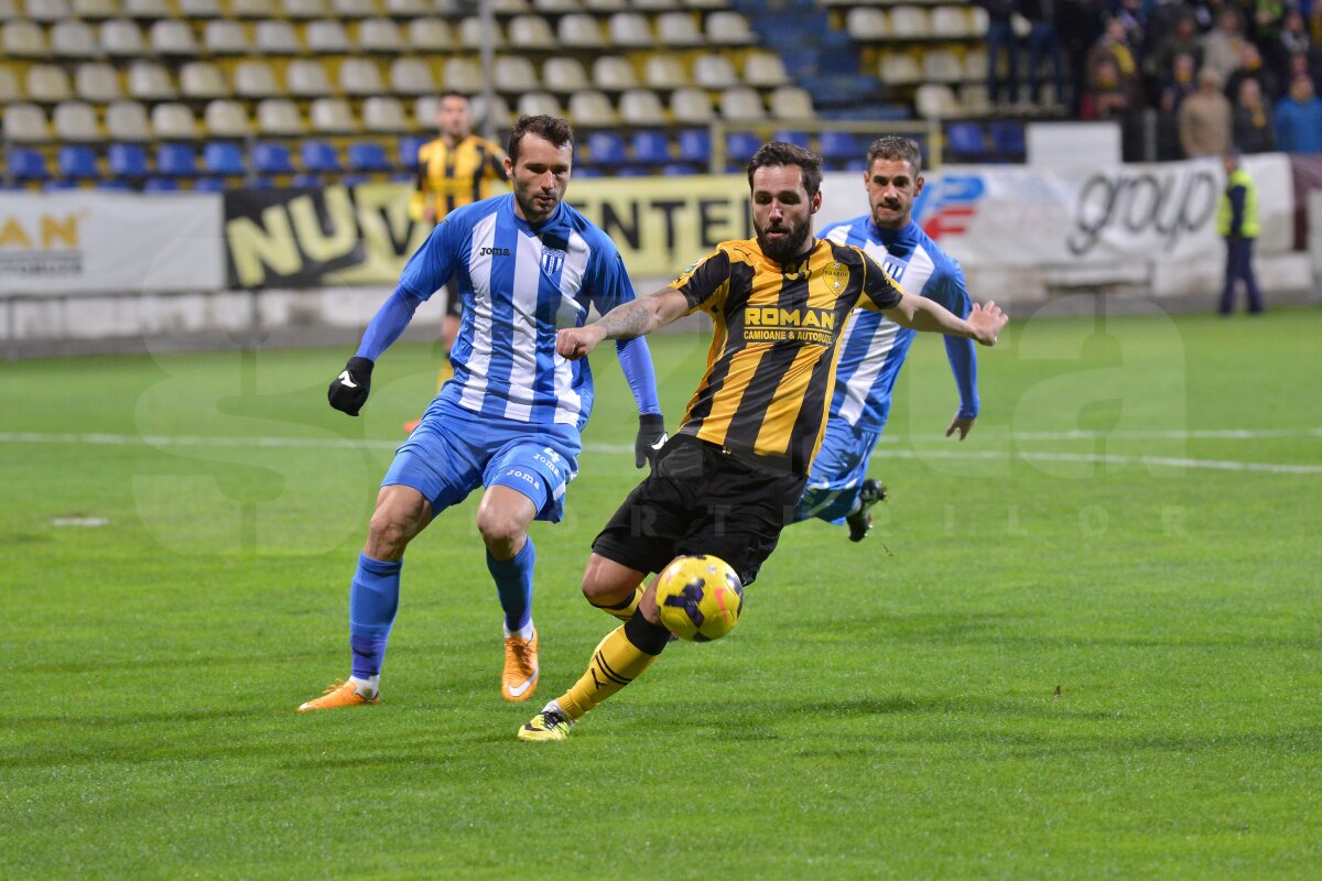 FOTO şi VIDEO CS U Craiova se impune pe terenul lui FC Braşov, scor 3-2, după un meci nebun