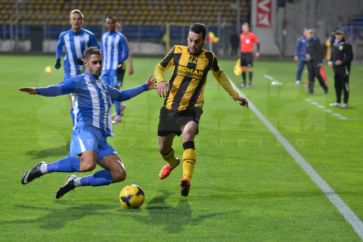 FOTO şi VIDEO CS U Craiova se impune pe terenul lui FC Braşov, scor 3-2, după un meci nebun