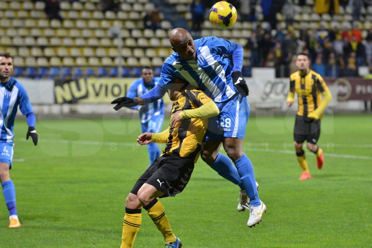 FOTO şi VIDEO CS U Craiova se impune pe terenul lui FC Braşov, scor 3-2, după un meci nebun