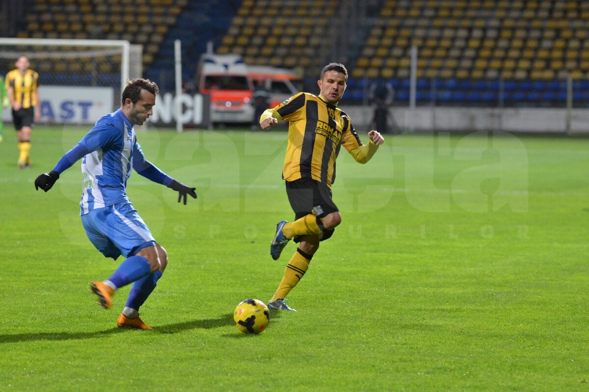 FOTO şi VIDEO CS U Craiova se impune pe terenul lui FC Braşov, scor 3-2, după un meci nebun