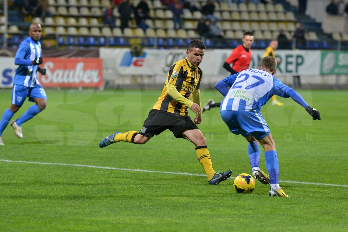 FOTO şi VIDEO CS U Craiova se impune pe terenul lui FC Braşov, scor 3-2, după un meci nebun