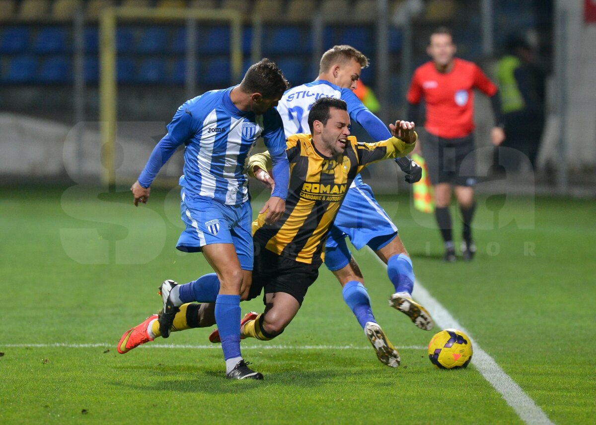 FOTO şi VIDEO CS U Craiova se impune pe terenul lui FC Braşov, scor 3-2, după un meci nebun