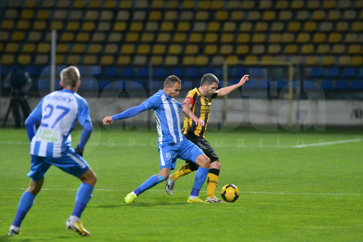 FOTO şi VIDEO CS U Craiova se impune pe terenul lui FC Braşov, scor 3-2, după un meci nebun