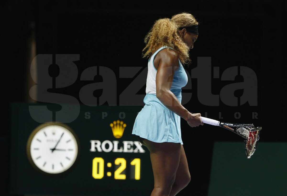 VIDEO şi FOTO Serena Williams şi-a ieşit din minţi la Turneul Campioanelor » Publicul a fost uluit de gestul americancei