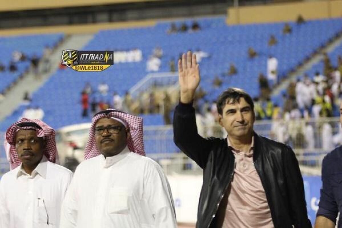 VIDEO + FOTO Victor Piţurcă, ovaţionat de galeria lui Al Ittihad la meciul cu Al Nassr » Echipa sa a pierdut însă, 1-2