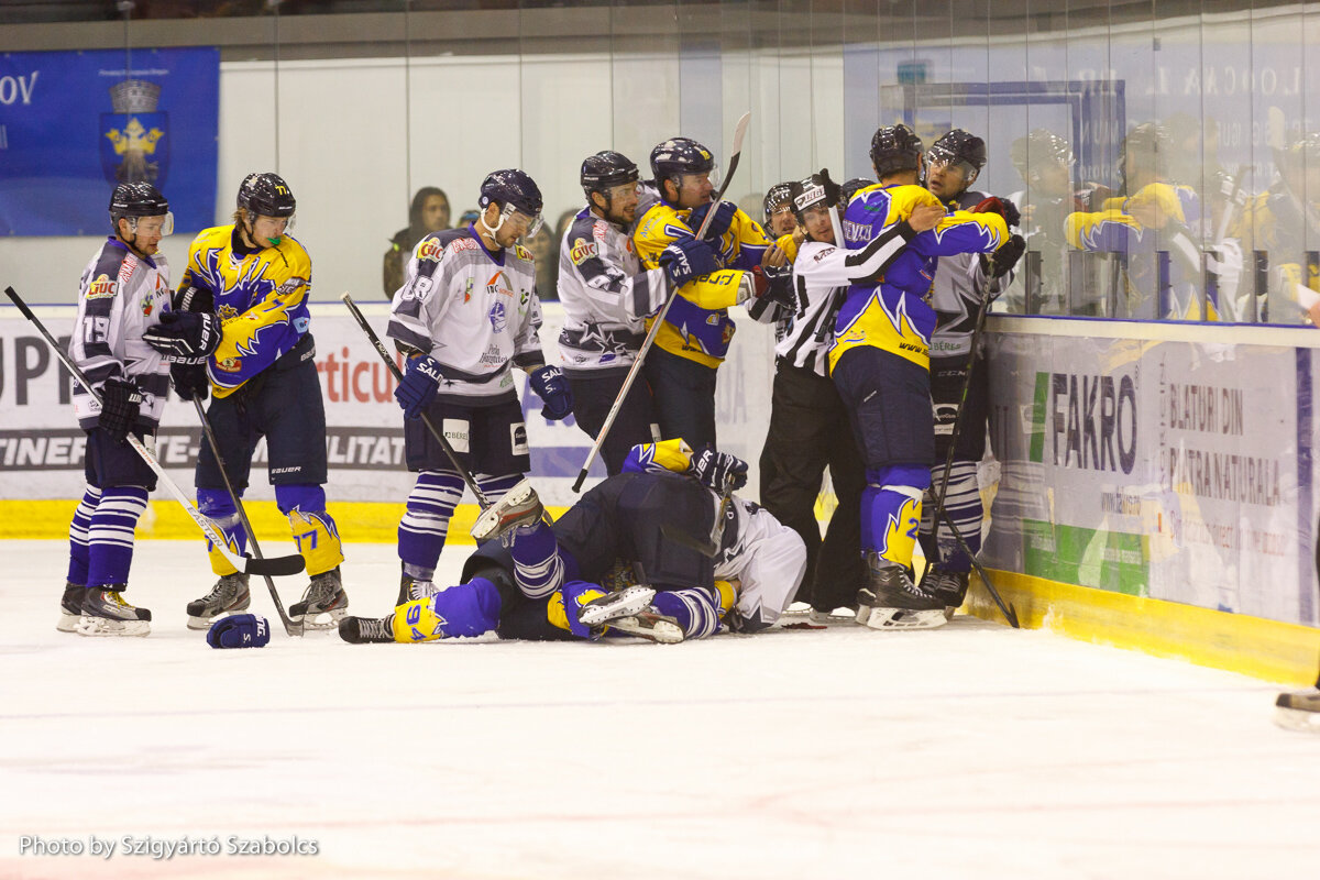 "Lupii" s-au impus în derby-ul românesc al Ligii MOL