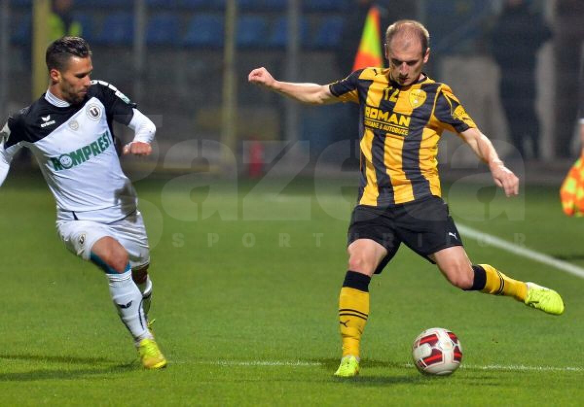 FOTO FC Braşov - U Cluj 1-3  » Elevii lui Ogăraru se califică în sferturi!