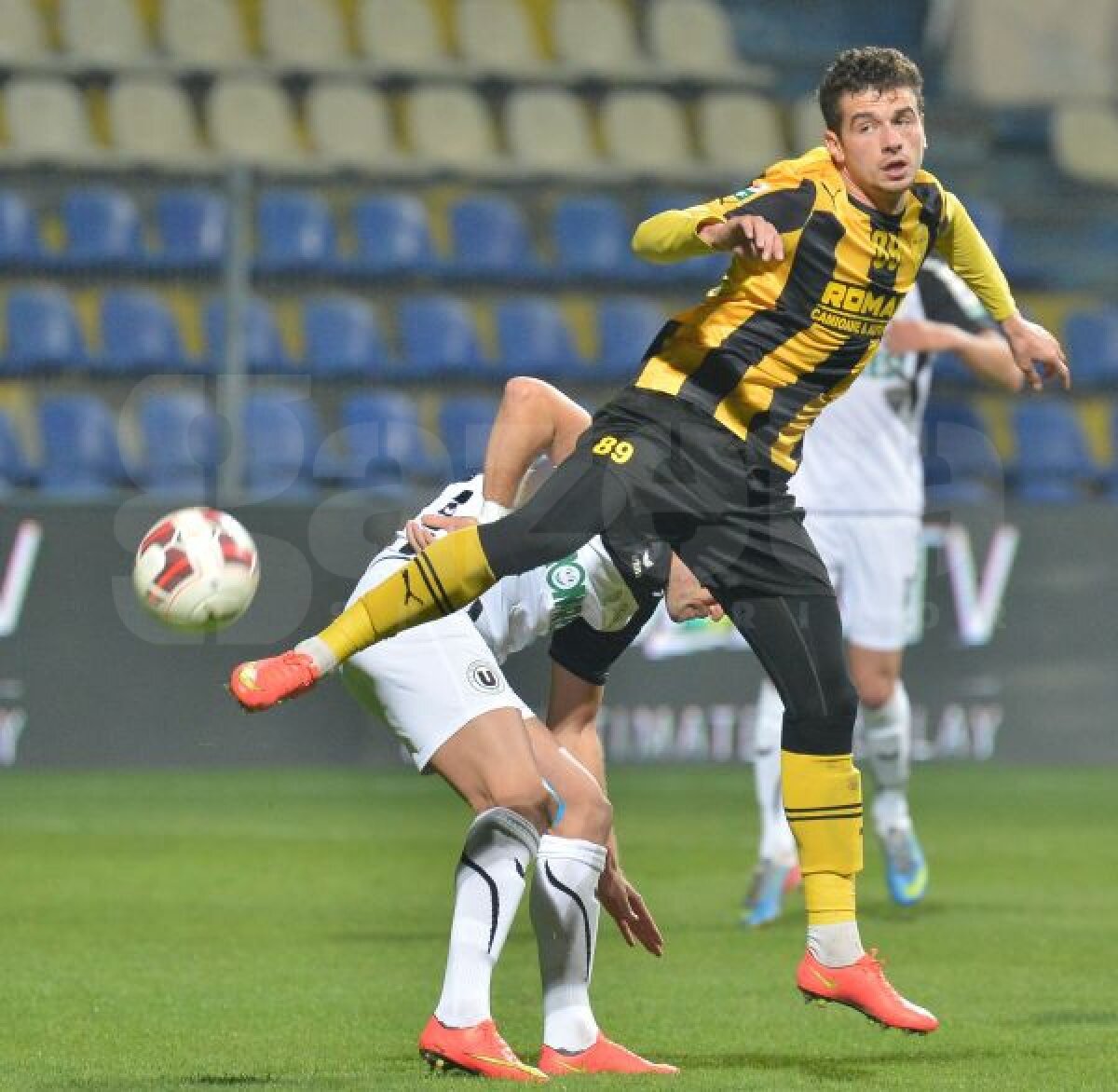 FOTO FC Braşov - U Cluj 1-3  » Elevii lui Ogăraru se califică în sferturi!