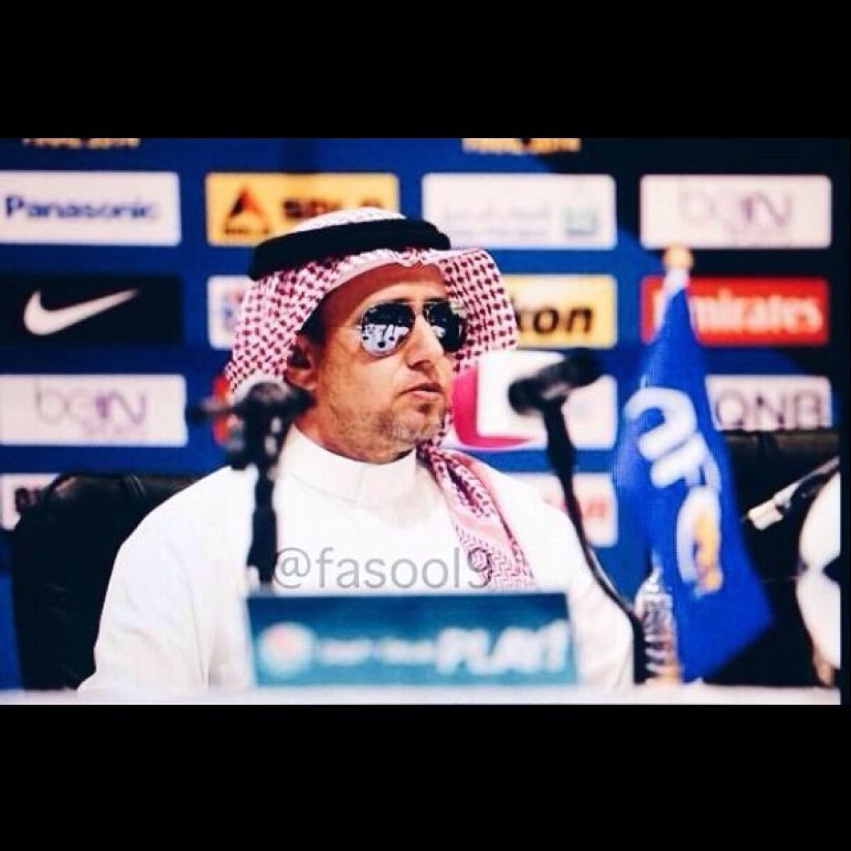 FOTO Reghe al Arabiei » Imagini senzaţionale de la conferinţa de presă a lui Al Hilal! Cum a apărut Laurenţiu Reghecampf