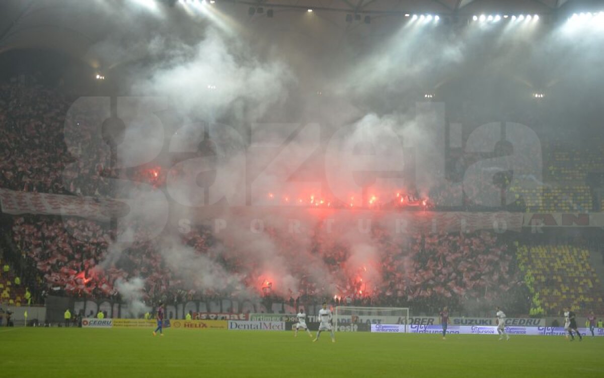 FOTO Atmosferă incendiară la derby » Coregrafii spectaculoase ale galeriilor