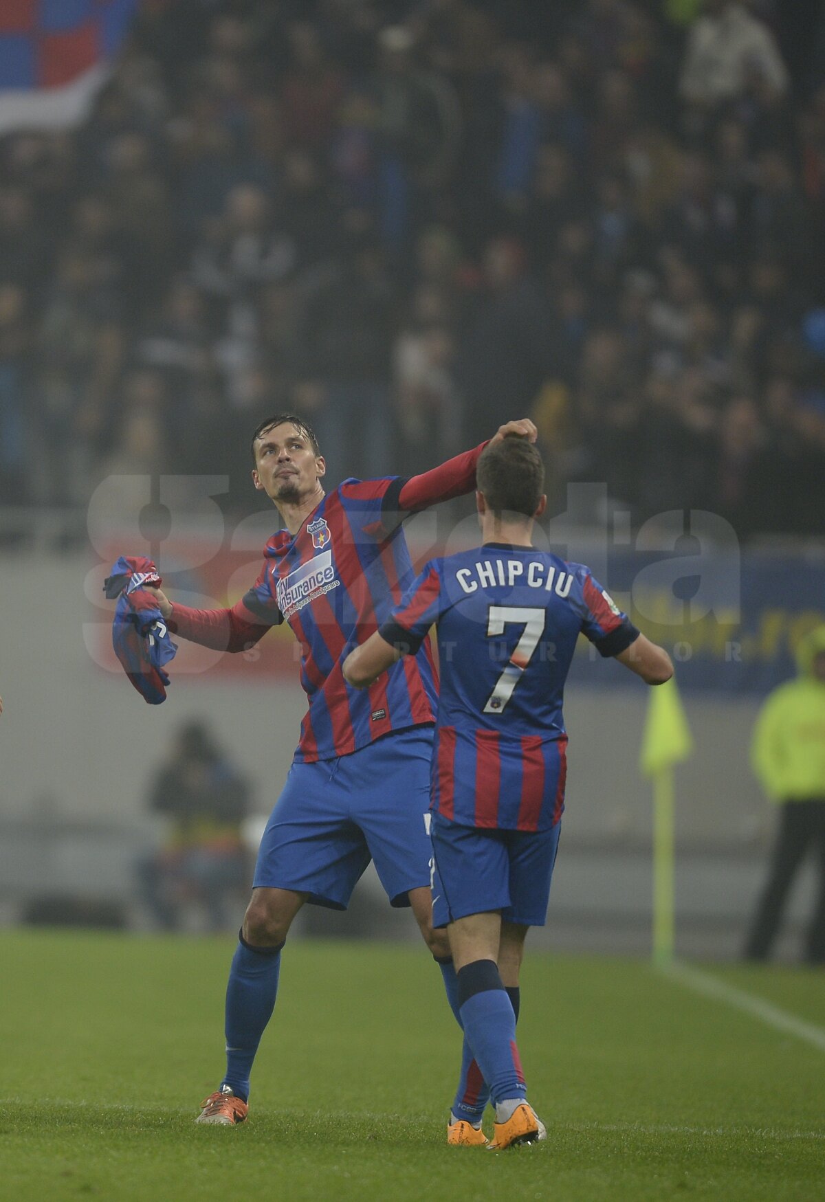 FOTO şi VIDEO »Derby de România: Episodul 157 » Steaua - Dinamo 3-0 » Steliştii continuă să fie coşmarul lui Dinamo