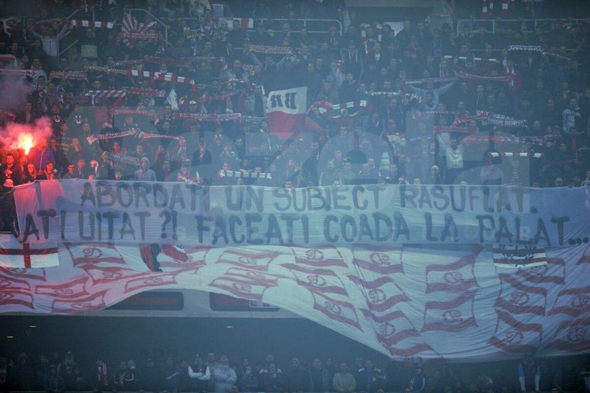 FOTO Contre între suporteri » Cele mai tari bannere de la Derby de România