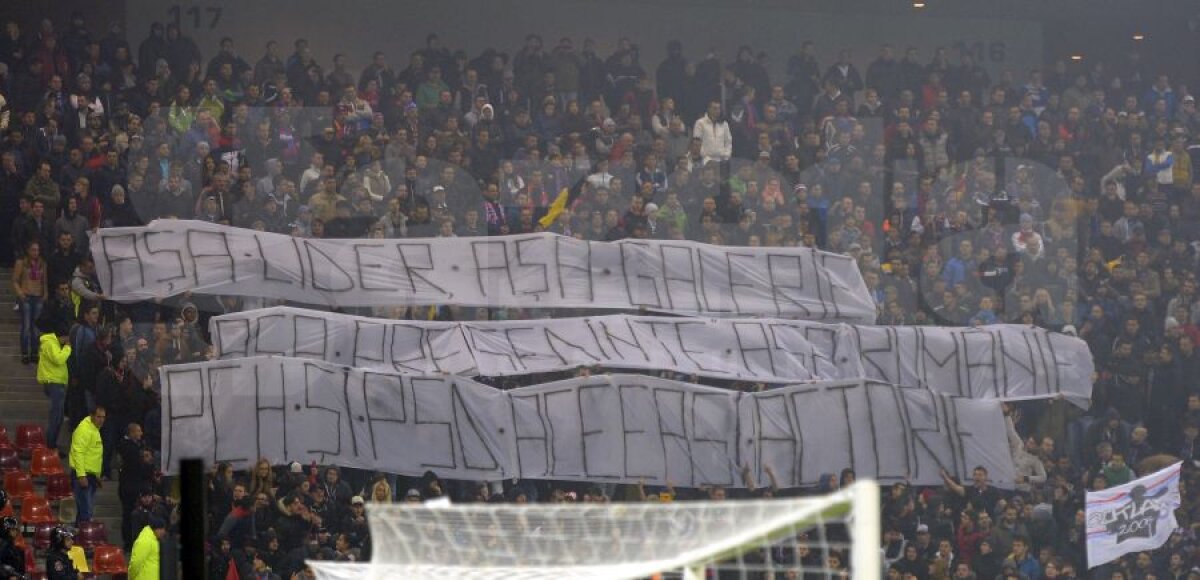 FOTO Contre între suporteri » Cele mai tari bannere de la Derby de România